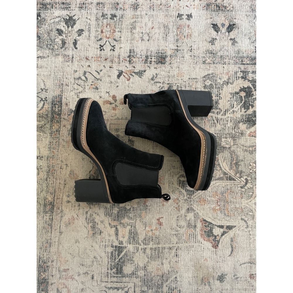 Steve Madden Chelsea Boots Womens  Black Suede Platform Block Heel Ankle Bootie